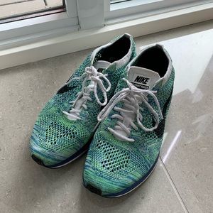 Nike Flyknit Racer